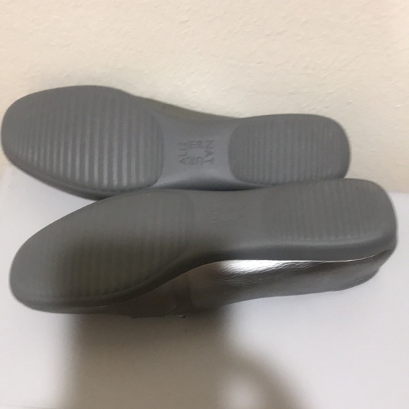 Shoes - Picture 8 of 8